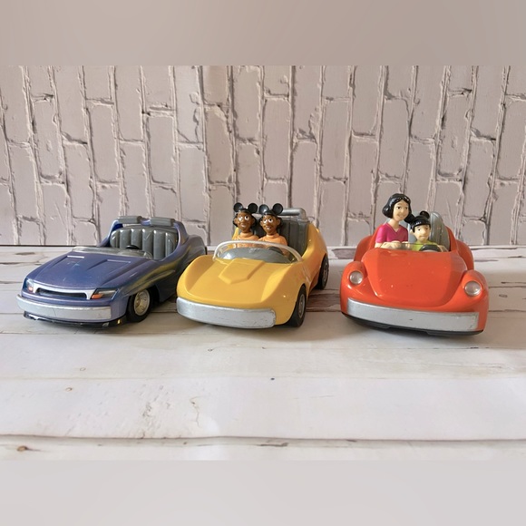 Disney Chevron Autopia Cars Lot - Picture 2 of 10